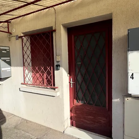 Le Toit Des Volcans - 8 Couchages - Terrasse Privée Et Wifi Apartamento *