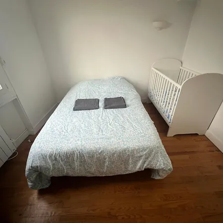Daire Le Toit Des Volcans - 8 Couchages - Terrasse Privee Et Wifi *