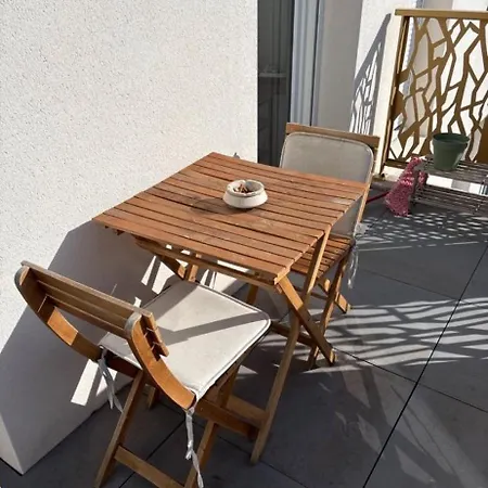 Le Toit Des Volcans - 8 Couchages - Terrasse Privee Et Wifi * Clermont-Ferrand