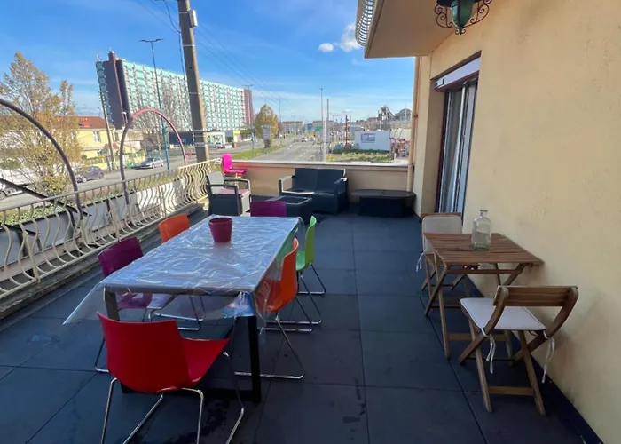 Le Toit Des Volcans - 8 Couchages - Terrasse Privee Et Wifi Clermont-Ferrand